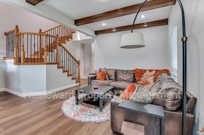 Photo - 552 Josephine St