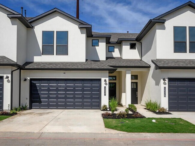 12327 Maypole Bend