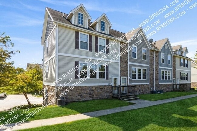 Building Photo - 15227 Alpine Dr Rental