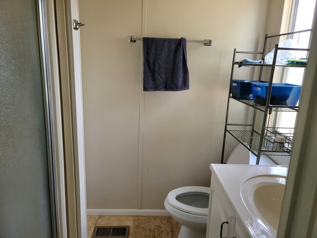 Photo - 7000 20th St