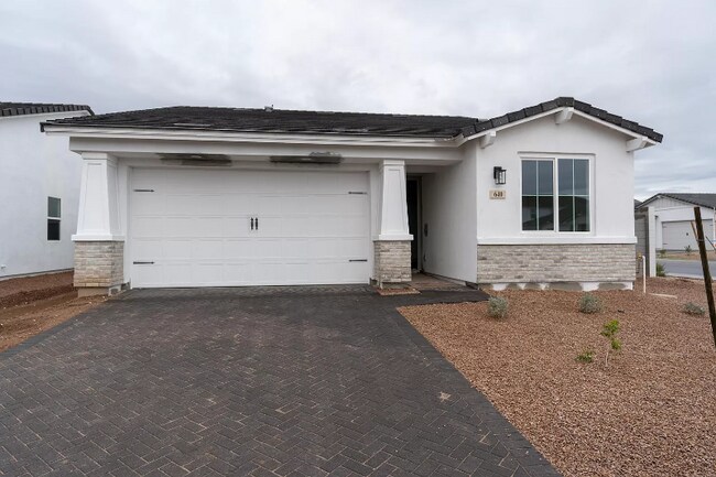 Photo - 640 E Vail Ln