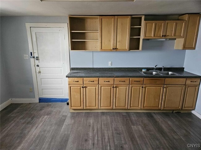 Photo - 521 S Wilbur Ave