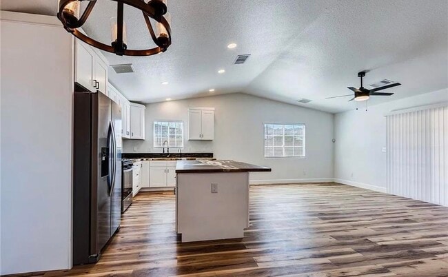 Photo - 6548 Quail Spring Ave