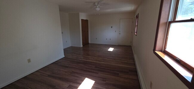 Photo - 1712 Main St Unit Number 6