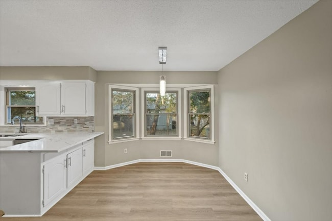 Photo - 11800 E 77th St