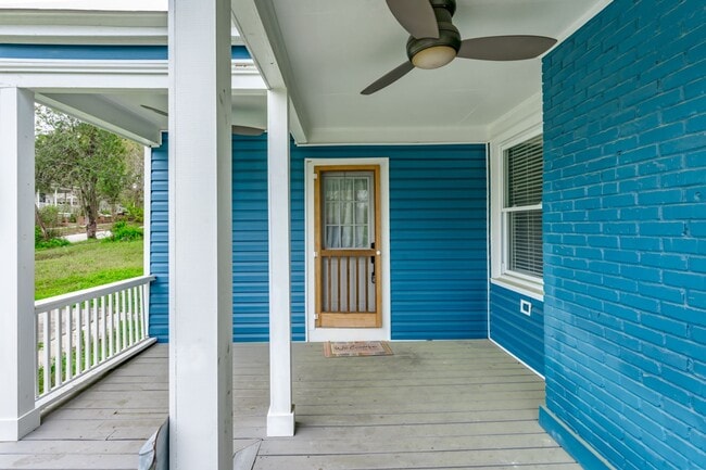 Photo - 1013 Price Ave