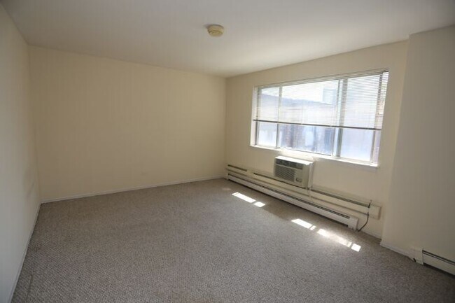 Photo - 675 W Wrightwood Ave Unit 015