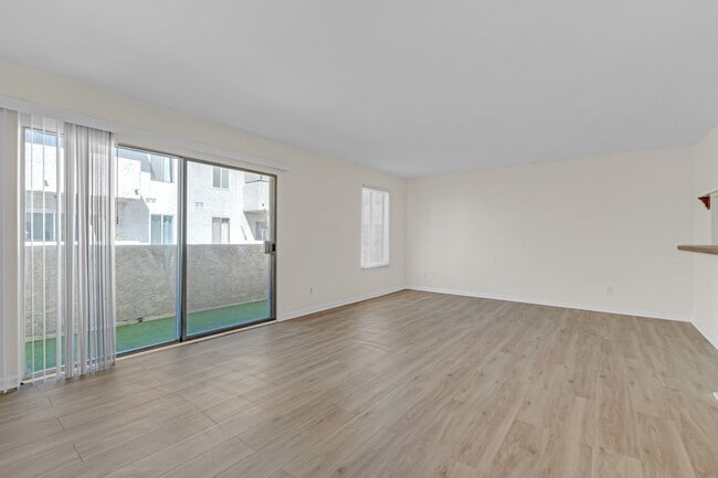 Photo - 1422 Rock Glen Ave Unit 1422 Rock Glen Ave. #214