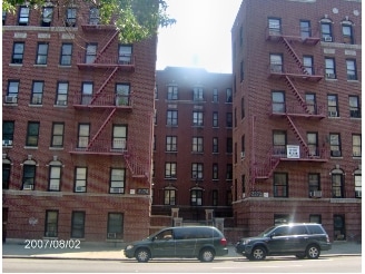 Photo - 2270-2276 University Ave Apartments