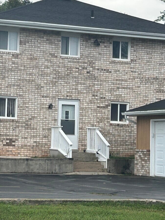 Photo - 1513 E Harding Dr Unit Walden 4-PLEX