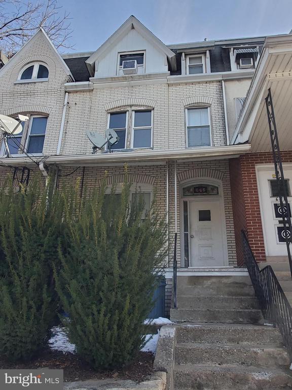 Building Photo - 645 N 3rd St Rental