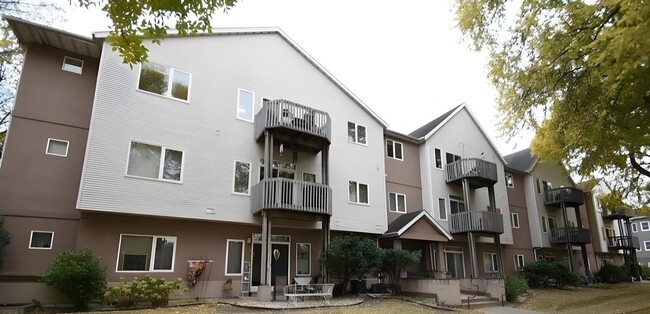 Eighth Street Manor - Eighth Street Manor Apartments