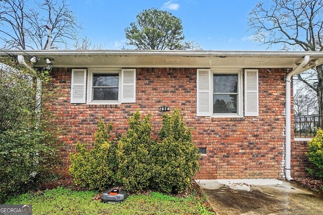 Photo - 2874 Cheney St