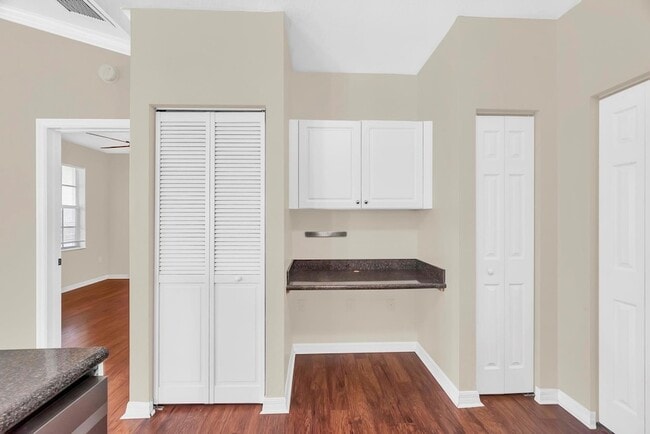 Photo - 319 SE Kitching Cir