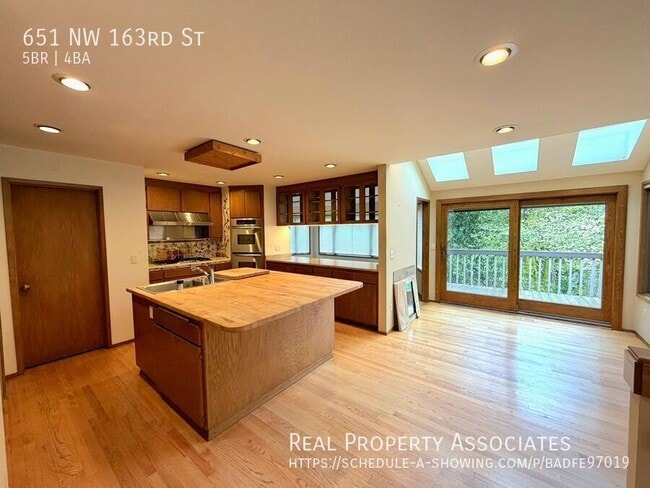 Photo - 651 NW 163rd St