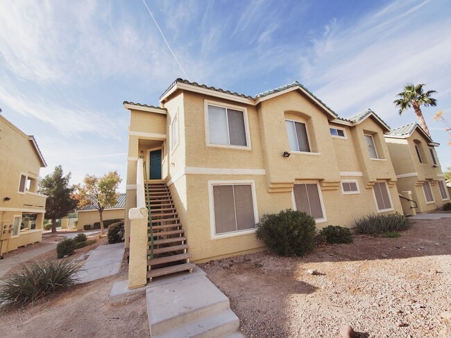 CUTE GATED 2BD/2BA CONDO IN LAS VEGAS! - CUTE GATED 2BD/2BA CONDO IN LAS VEGAS! Unidad 201