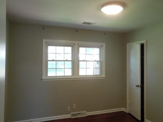 Photo - 564 Freeman Dr