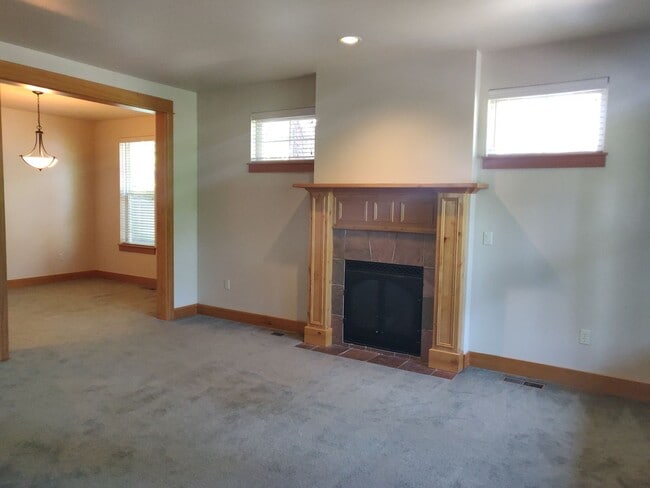 Photo - Charming 3x2.5 Modern Craftsman Home in NW...