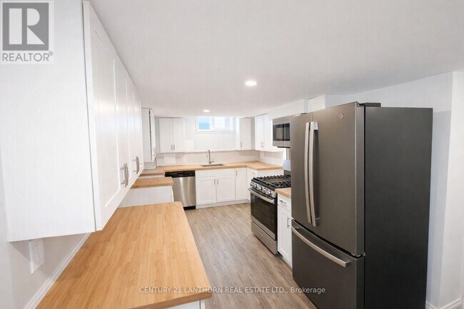 Photo - 32 Ontario St Unit 2