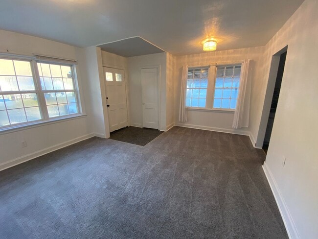 Photo - 2109 Thomas Ave