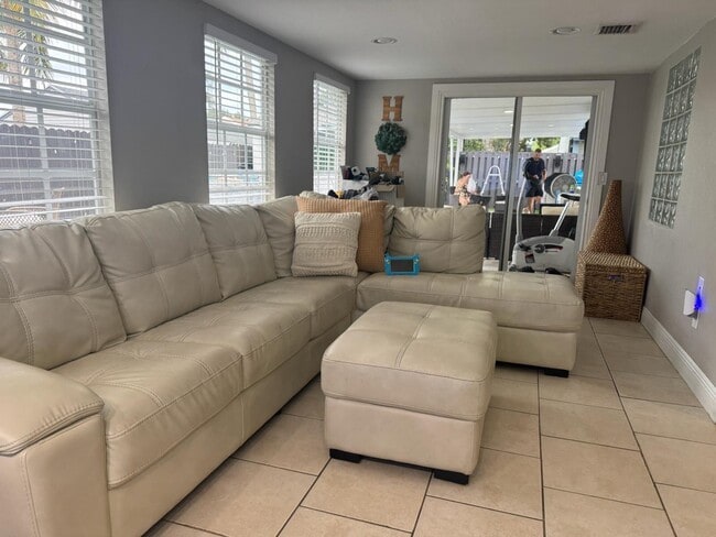 Photo - 7779 Elwood Dr