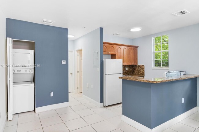 Photo - 536 NE 62nd St Unit 1