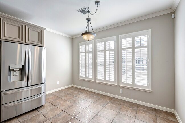 Photo - 2915 W Dallas St