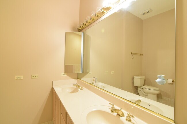 Photo - 910 S Michigan Ave Unit 1015