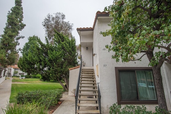 Photo - 2 Bedroom 2 Bathroom Condo Available For Rent In Collwood Meadows!