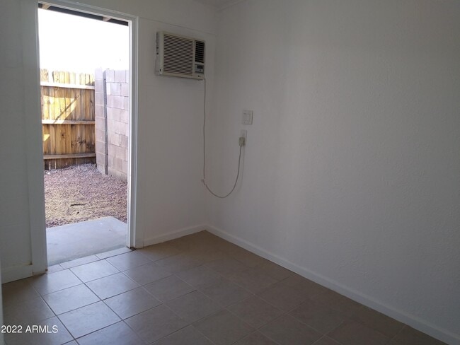 Photo - 1627 E Pinchot Ave