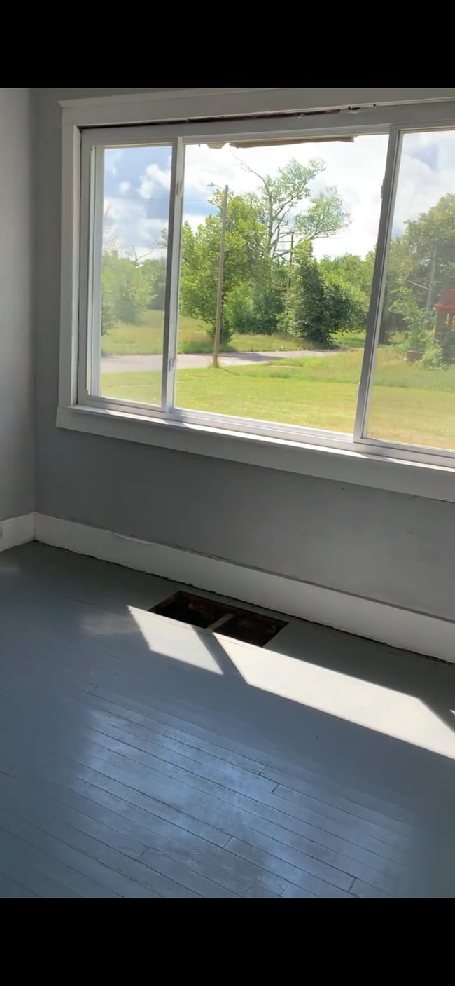 Photo - 9845 Belleterre St Unit #3