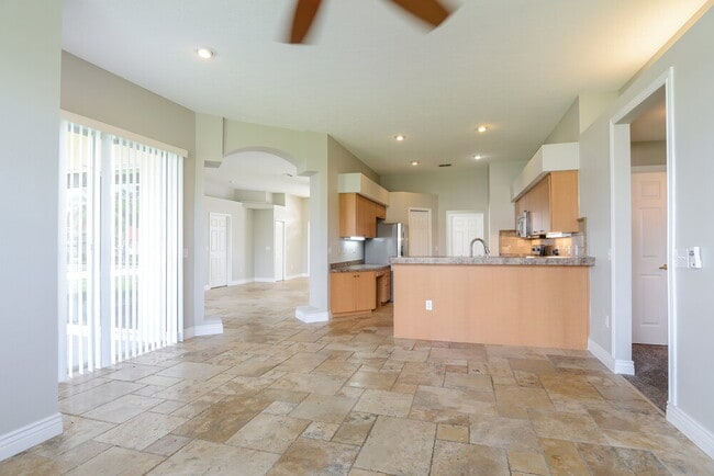 Photo - 13240 Prince Cir