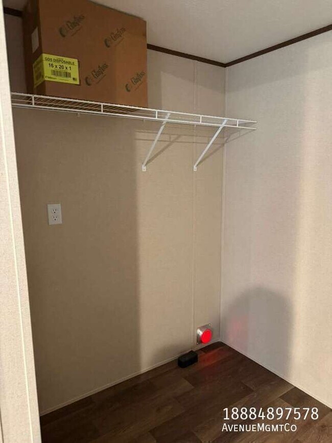 Photo - 512 10th St SW