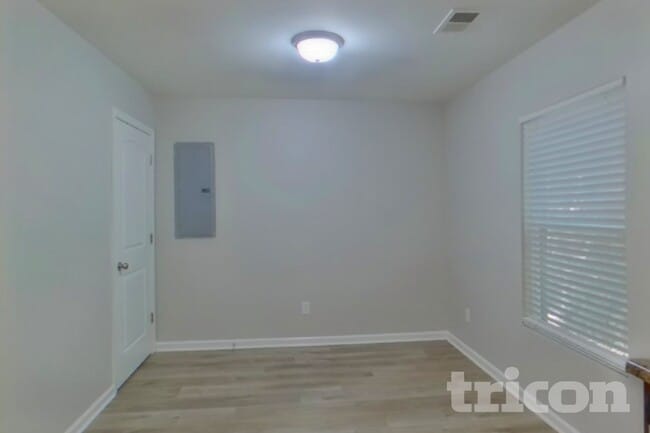 Photo - 155 Tybo Dr
