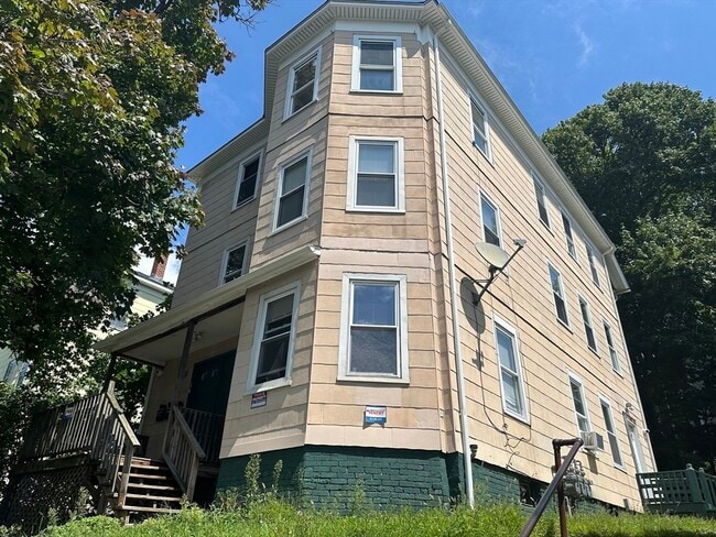 Building Photo - 14 Hooper St Unit 3 Rental
