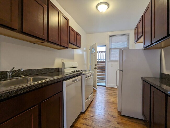 Photo - 813 W Waveland Ave Unit 819-N1