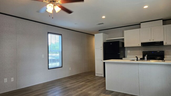 Photo - 4401 Hitzing Ave