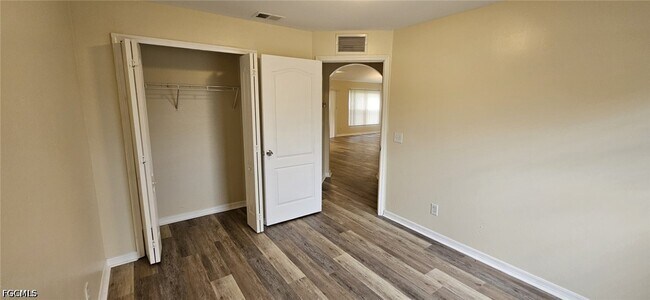 Photo - 3601 57th St W