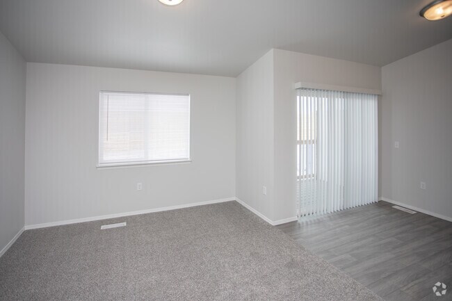 1BR, 1BA - 771SF