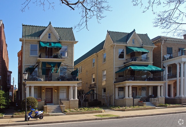 Photo - Countess Court Apartments
