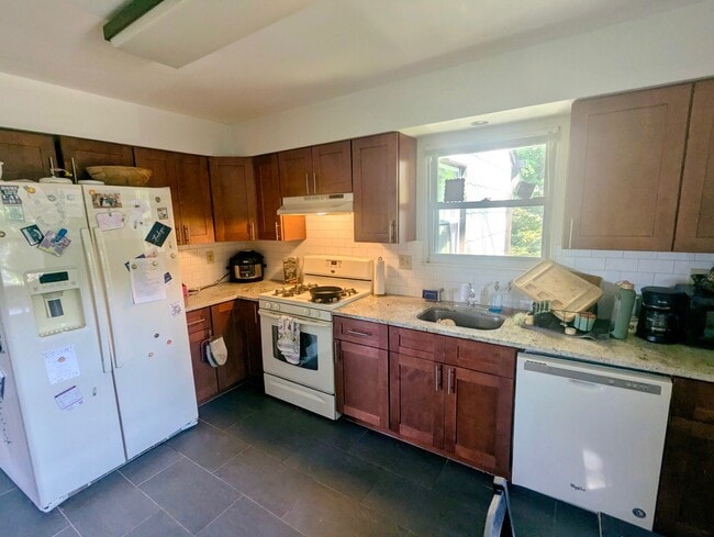 Photo - 8 Riverview Ave Unit 2nd Floor