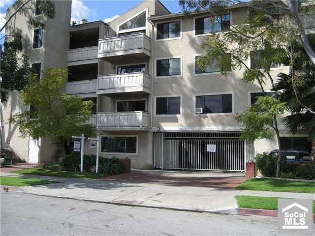 Building Photo - Large 2 Bedroom 2 Bath Condo with 1 Parking Space in Long Beach Coming Soon!