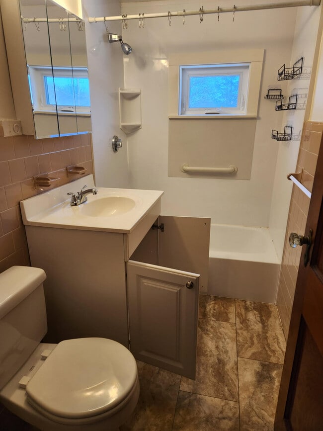 Photo - 29 Broad Street Pl Unit 29 Broad St. Pl.