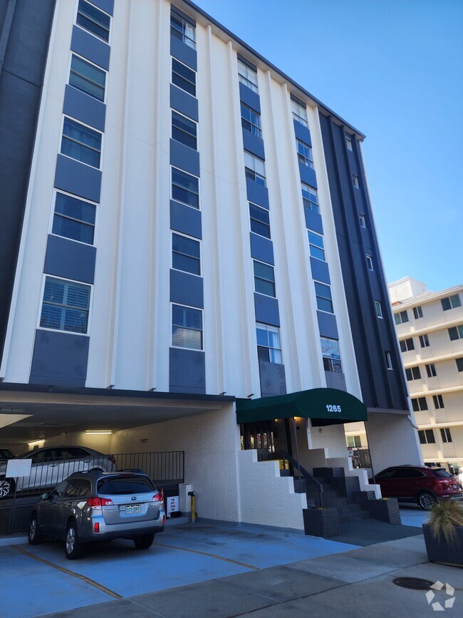 Building Photo - 1265 Race St Unit 409 Rental