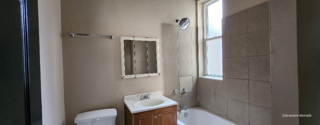 Photo - 6646 S Bishop St