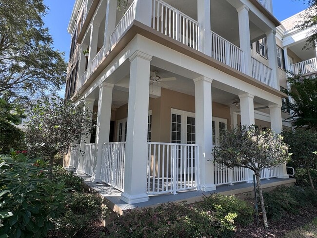 Building Photo - Bright and Inviting 3 bedroom, 2 Bath Condo in Desirable Baldwin Park Unit 104