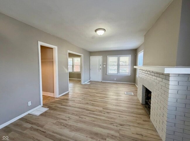 Photo - 4002 Rookwood Ave