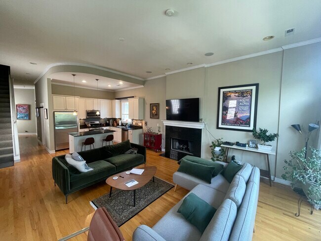 Photo - 857 N Paulina St Unit 3