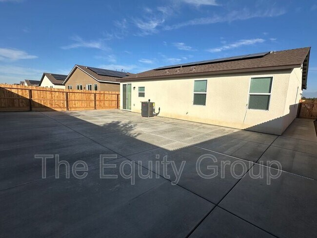 Photo - 2231 N Julieann St