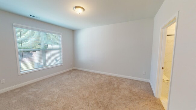 816 Riley Ln